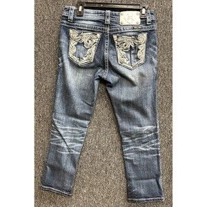 Miss Me Boyfriend Capri Jeans Women's Embroidered and Studded Pockets Sz 26
